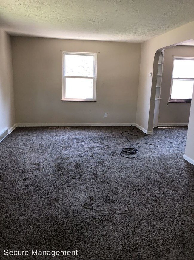 Foto del edificio - 2 br, 1 bath House - 490 E222nd St.