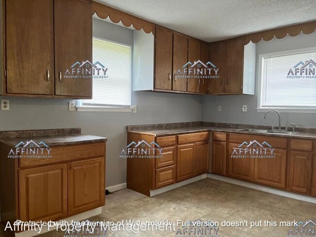 Foto del edificio - 3 br, 1 bath House - 1523 Macgillicuddy Dr