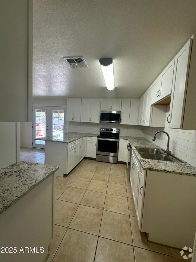 Building Photo - 4324 N 72nd Dr
