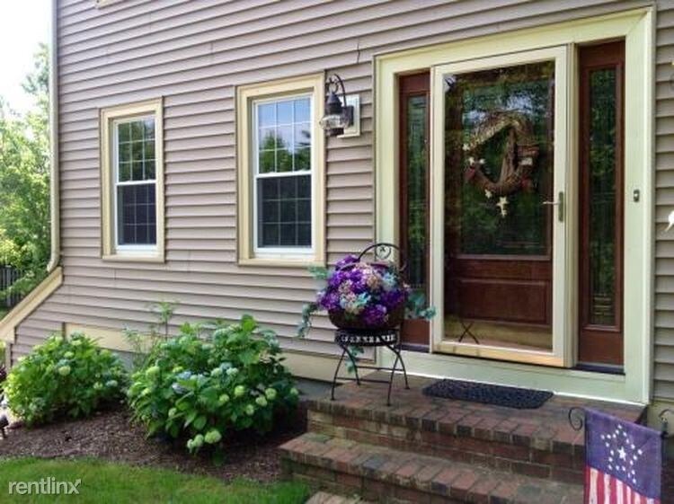 Primary Photo - 4 br, 2 bath House - 59 Talia Way