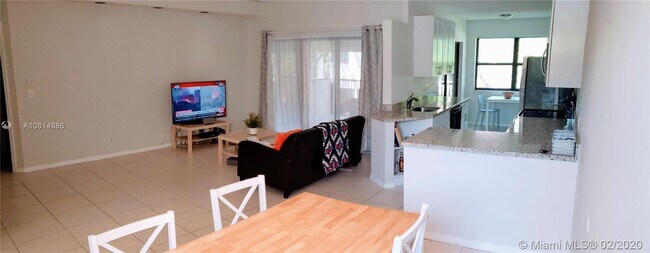 Foto del edificio - 3349 Emerald Oaks Dr