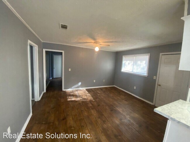 Building Photo - 3 br, 1.5 bath House - 110 Glendale Street