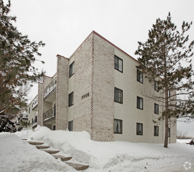 Building Photo - Quebec Apartments