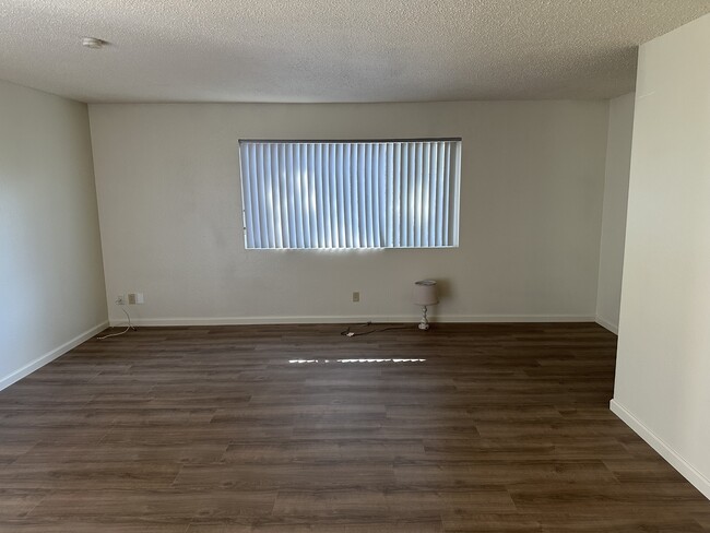 Foto del edificio - 663 Cordelia Dr