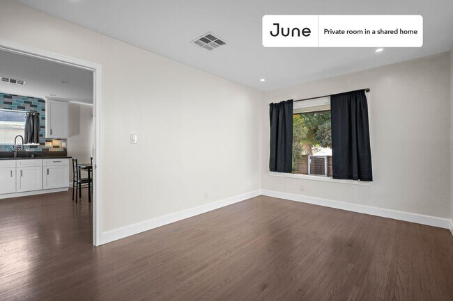 Foto del edificio - Room in Shared 4 bed/2 bath home