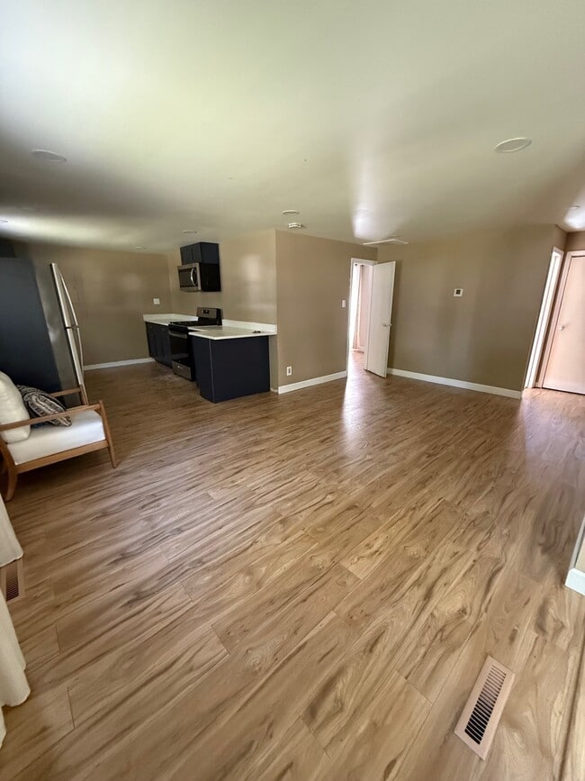 Living Room 2 - 1621 Magnolia Ave