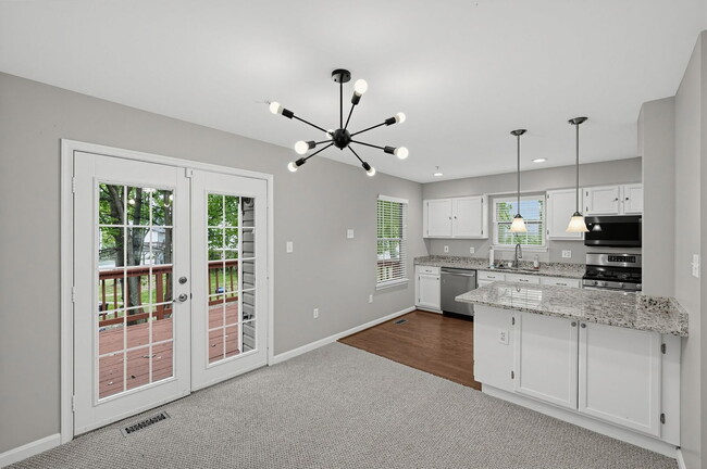 Building Photo - 7108 Meadow Green Terrace