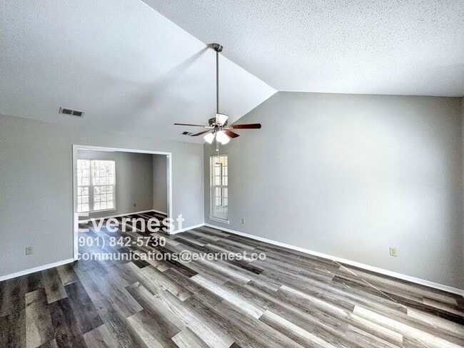 Building Photo - 6123 Kensington Cir