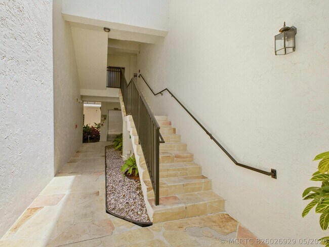 Building Photo - 5157 Floria Way