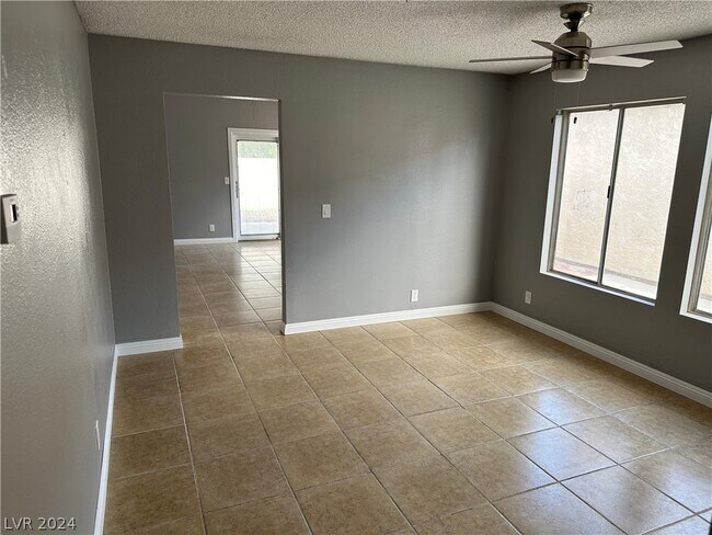Building Photo - 4678 Cedarspring Dr