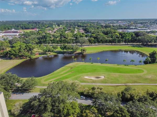 Building Photo - 800 Cove Cay Dr