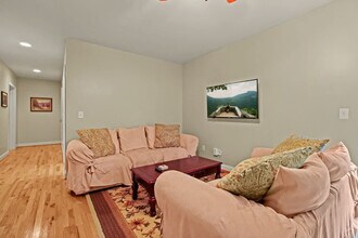 Building Photo - 109 Deergrass Rd