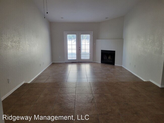 Building Photo - 3 br, 2 bath House - 3033 N 24th Drive