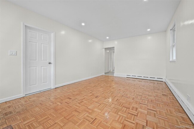 Building Photo - 151-67 27th Ave