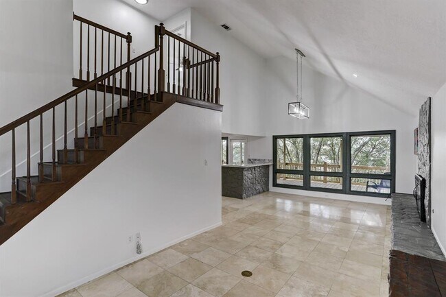 Building Photo - 82 Harbor Ln