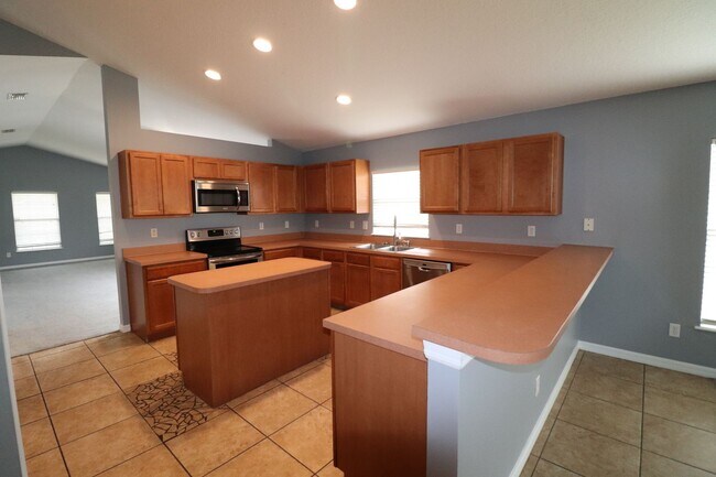 Building Photo - 324 Red Kite Dr