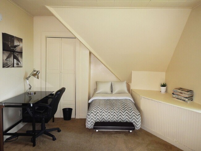 Foto del edificio - 113 Comstock Pl