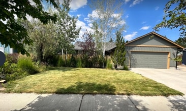 Building Photo - 2960 NW Cabernet Ln