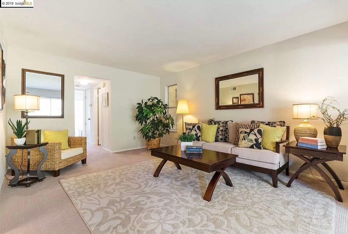 43 Las Moradas Cir Unit 43, San Pablo, CA 94806 Condo for Rent in San