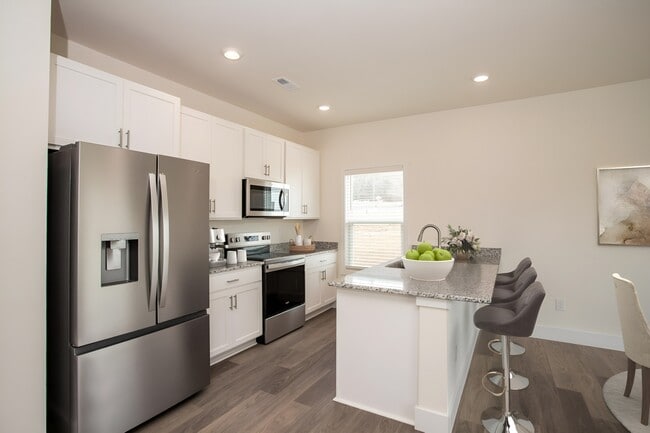 Building Photo - 2530 Legg Ln