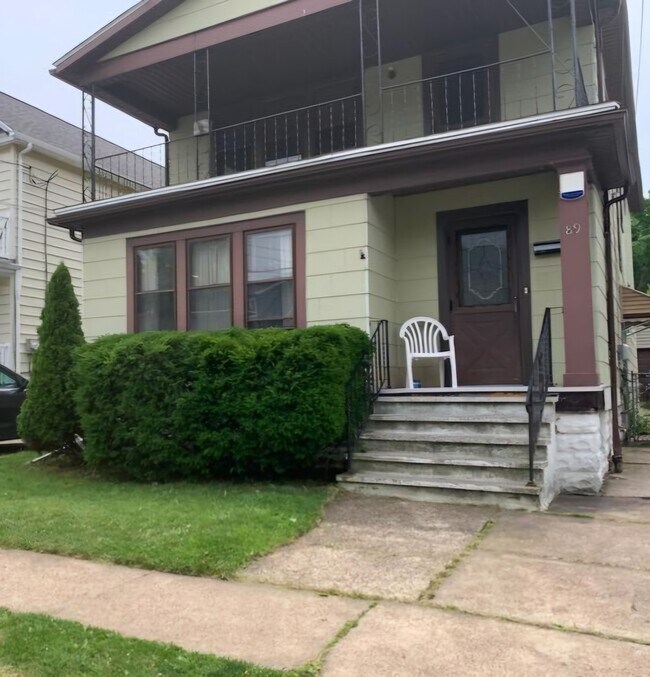 Front - 89 Progressive Ave