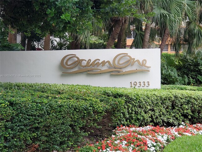 Foto del edificio - 19333 Collins Ave