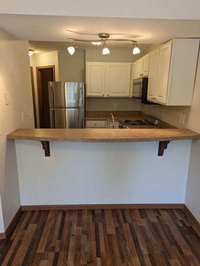 Building Photo - 1505 W 25th Ct