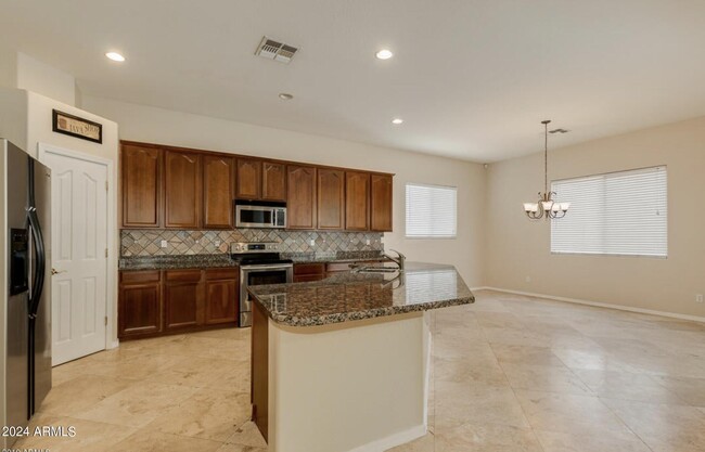 Building Photo - 8374 W Bajada Rd