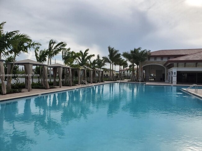Foto del edificio - 11132 W 32nd Ln