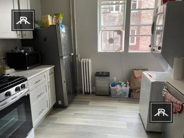 Primary Photo - 4 bedroom in Allston MA 02134