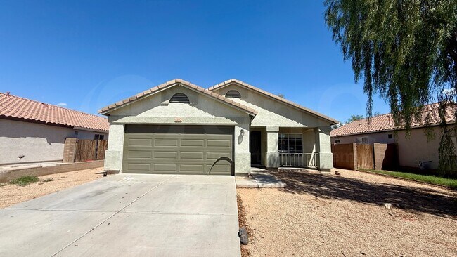 Building Photo - 8222 W Pima St