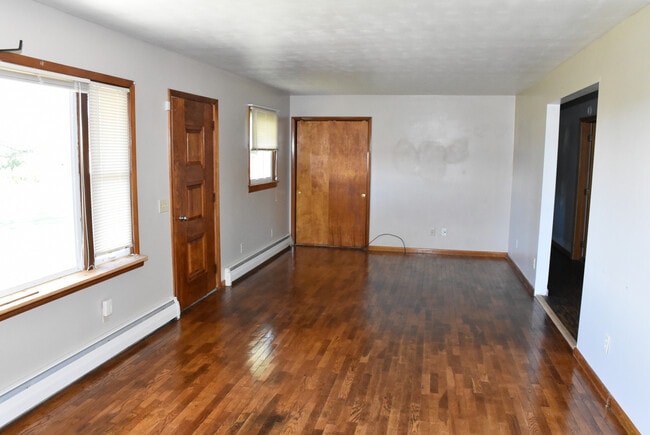 Building Photo - 8808 Franklin Pike