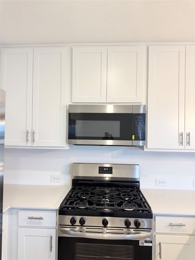 Building Photo - 16211 Rustic Pr Dr