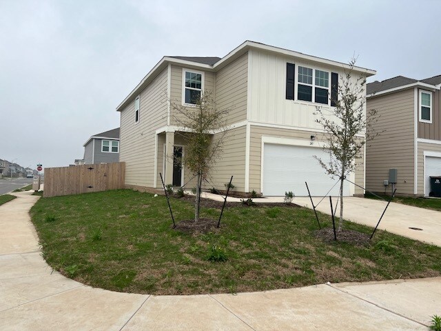 Building Photo - 243 Thistle Ln