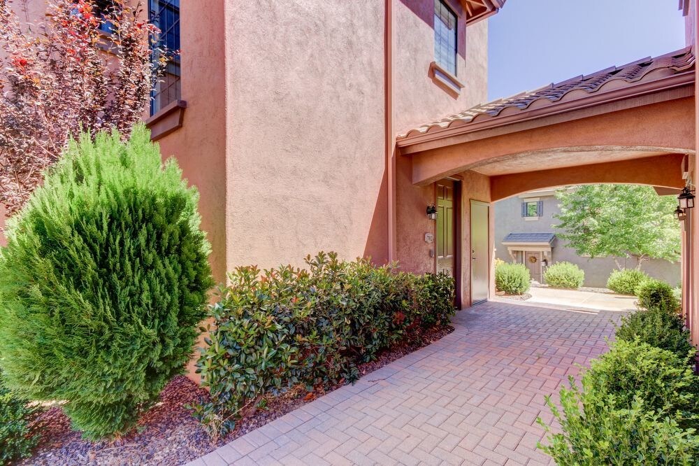 Primary Photo - 1716 Alpine Meadows Ln