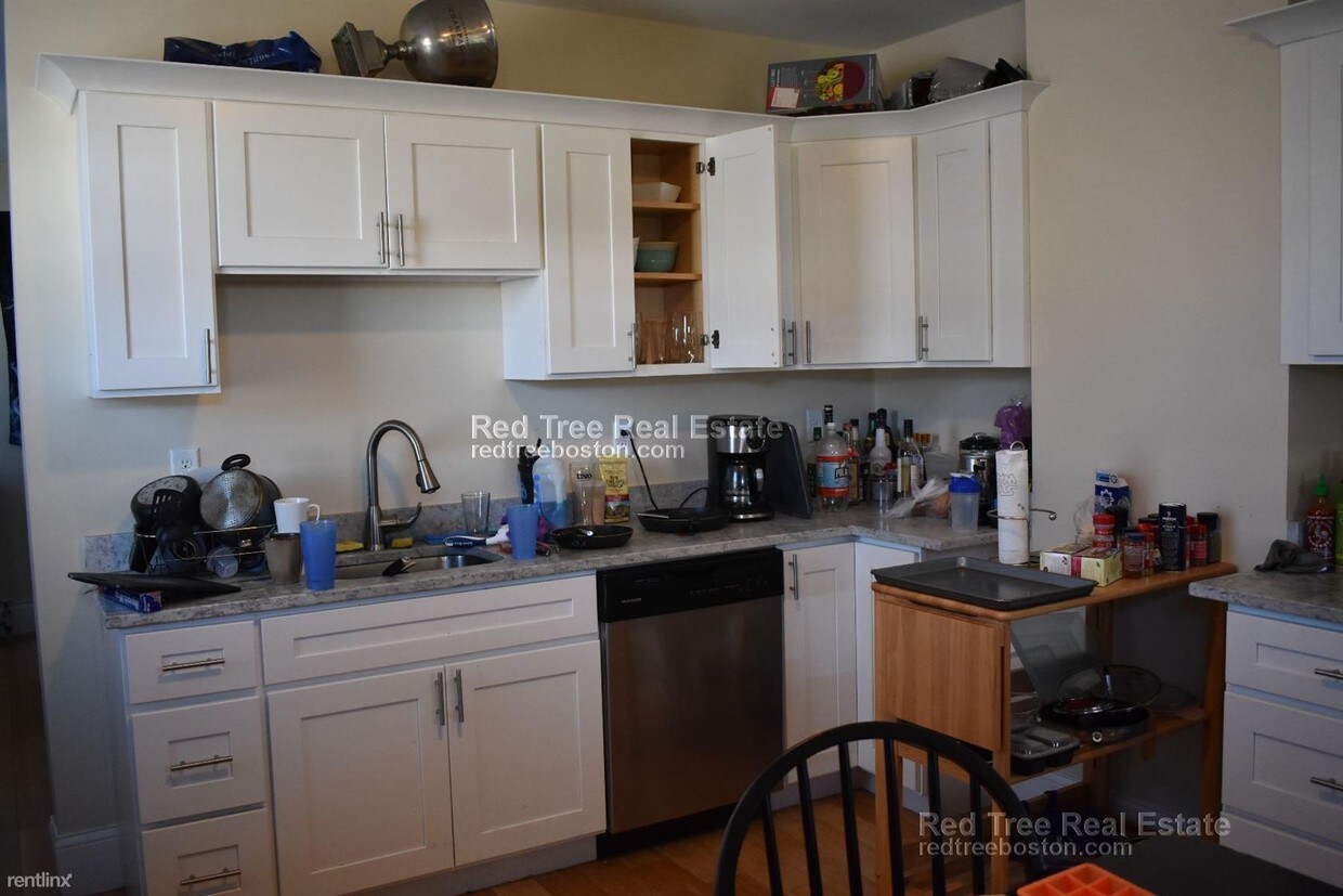 28 Princeton St, East Boston, MA 02128 Condo for Rent in East Boston, MA