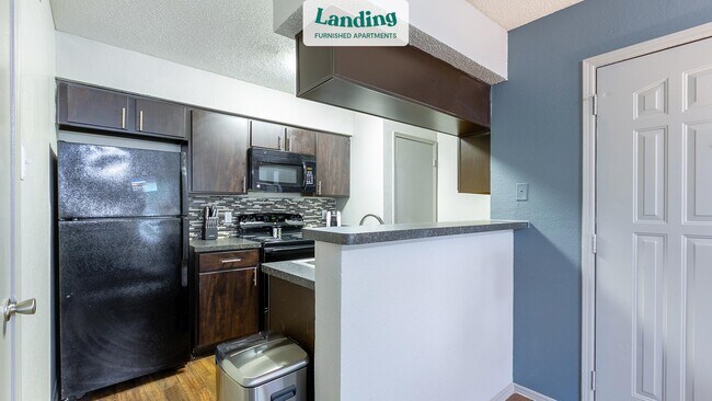 Building Photo - 2950 Mustang Dr