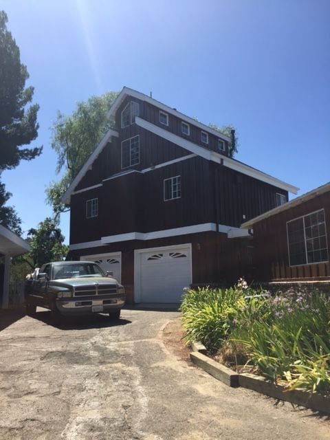 Building Photo - 1052 Hacienda Dr