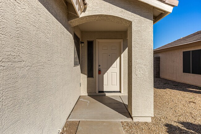 Foto del edificio - 878 E Graham Ln