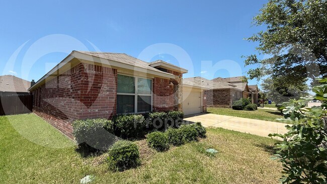 Foto del edificio - 1309 Basswood Ln