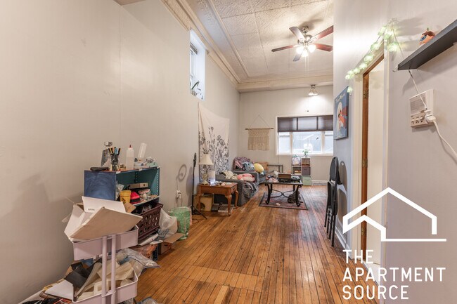 Foto del edificio - 3151 N Southport Ave