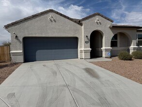 Building Photo - 1060 W Castle Ct