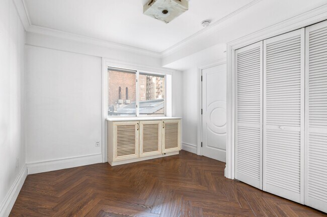 Foto del edificio - 160 E 23rd St