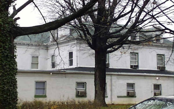 Primary Photo - 1319 Oak Lane Ave