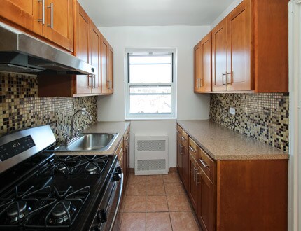 Primary Photo - 147-11 34th Ave