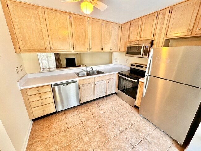 Building Photo - 2701 Schooner Ct