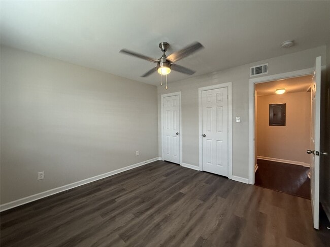 Foto del edificio - 1824 Thonig Rd