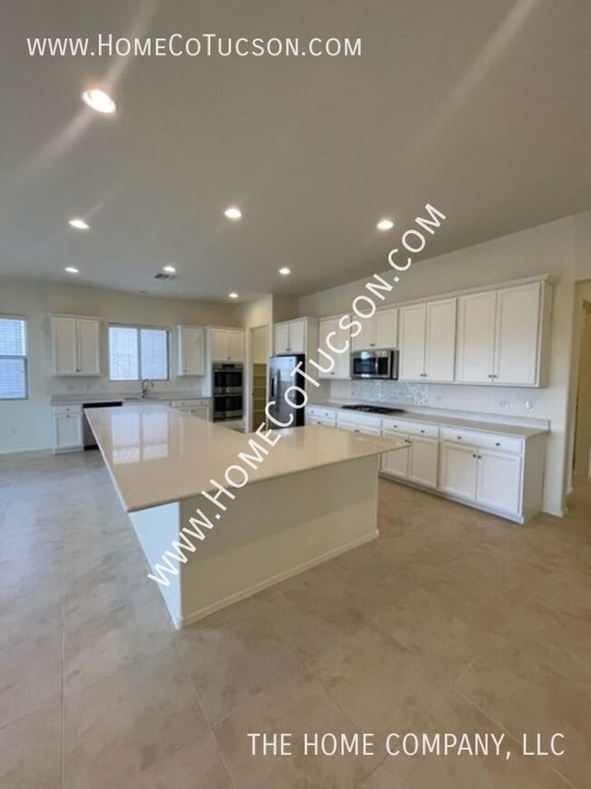 Building Photo - 38628 S Running Roses Ln