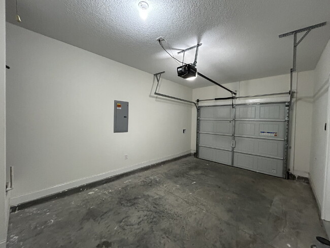 Building Photo - Home for Rent