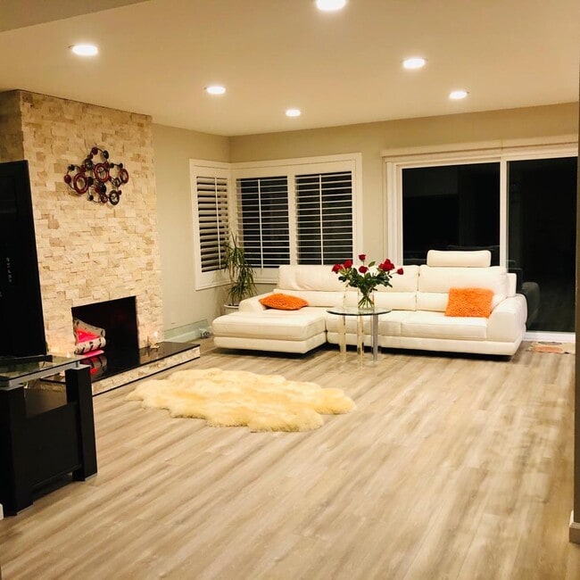 Foto del edificio - 24641 Ashland Dr